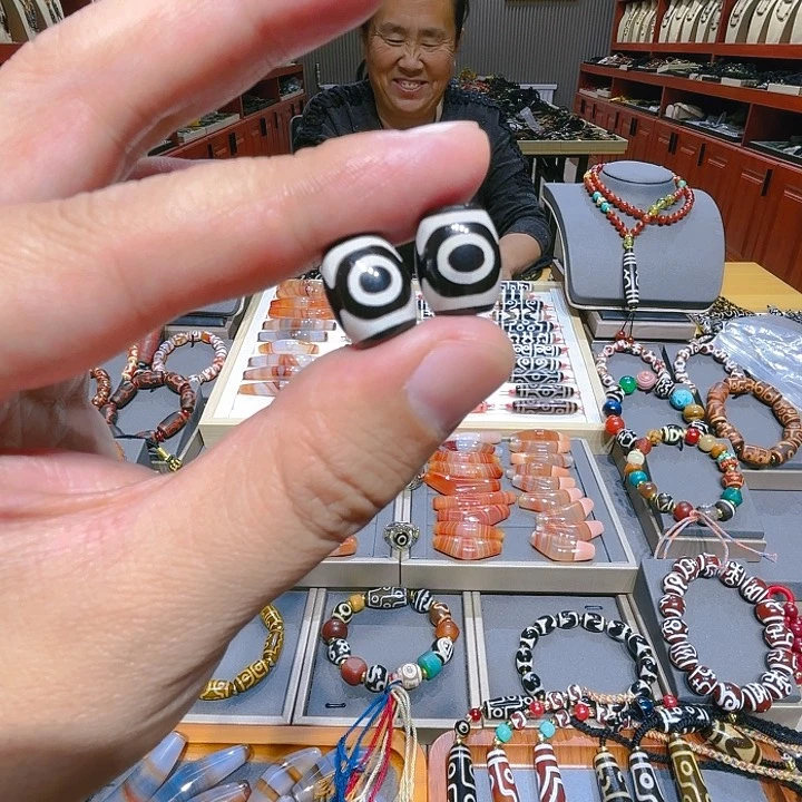 未镶嵌玛瑙/玉髓珠宝奇石