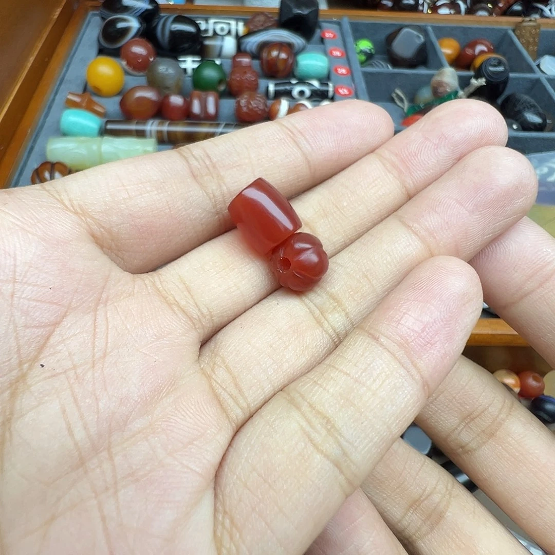 佛***照玛瑙/玉髓未镶嵌珠宝半成品