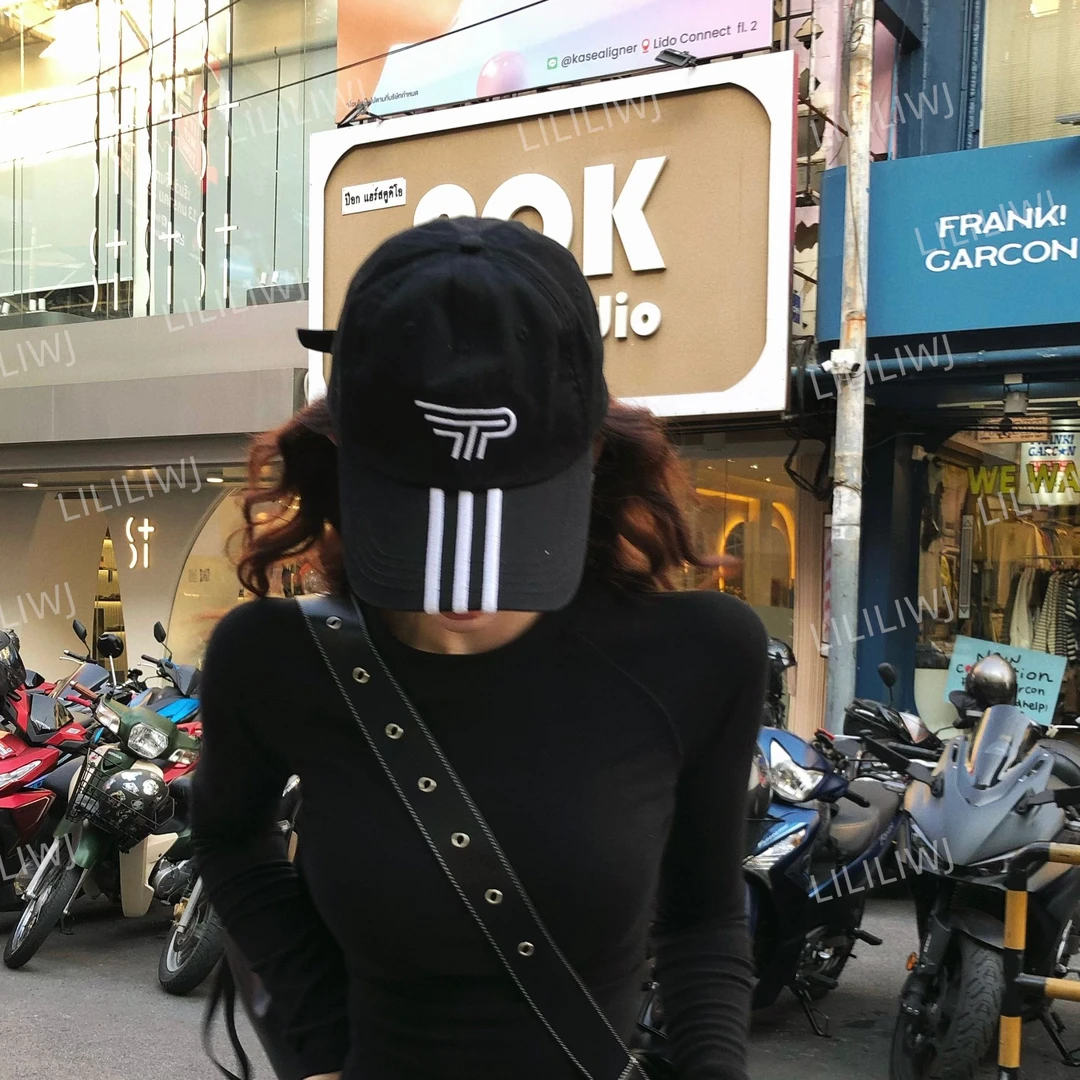 婉君【条纹棒球帽】时尚百搭韩版鸭舌帽LWJ23A1S245