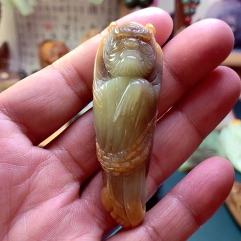 和田玉（糖玉）颈饰未镶嵌