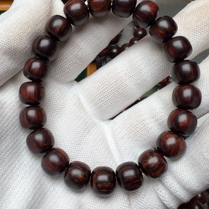 木S****，海南红降黑金满纹1.0精品超一档福利