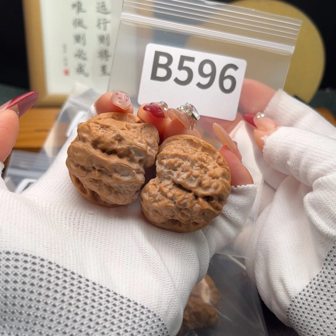 文玩核桃把件39蛙b 596