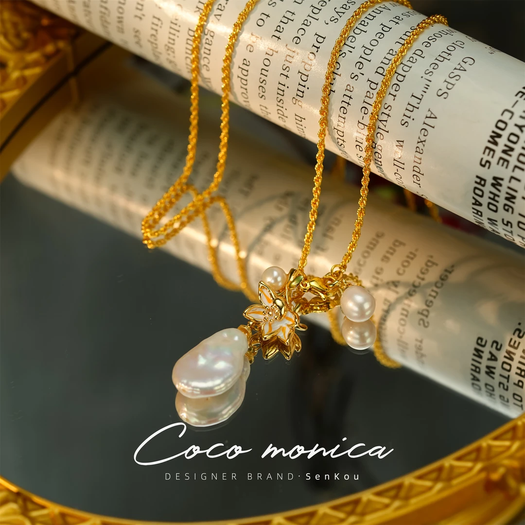 【小霞珠宝】气质轻奢时尚简约长款强光金色设计师 WE311