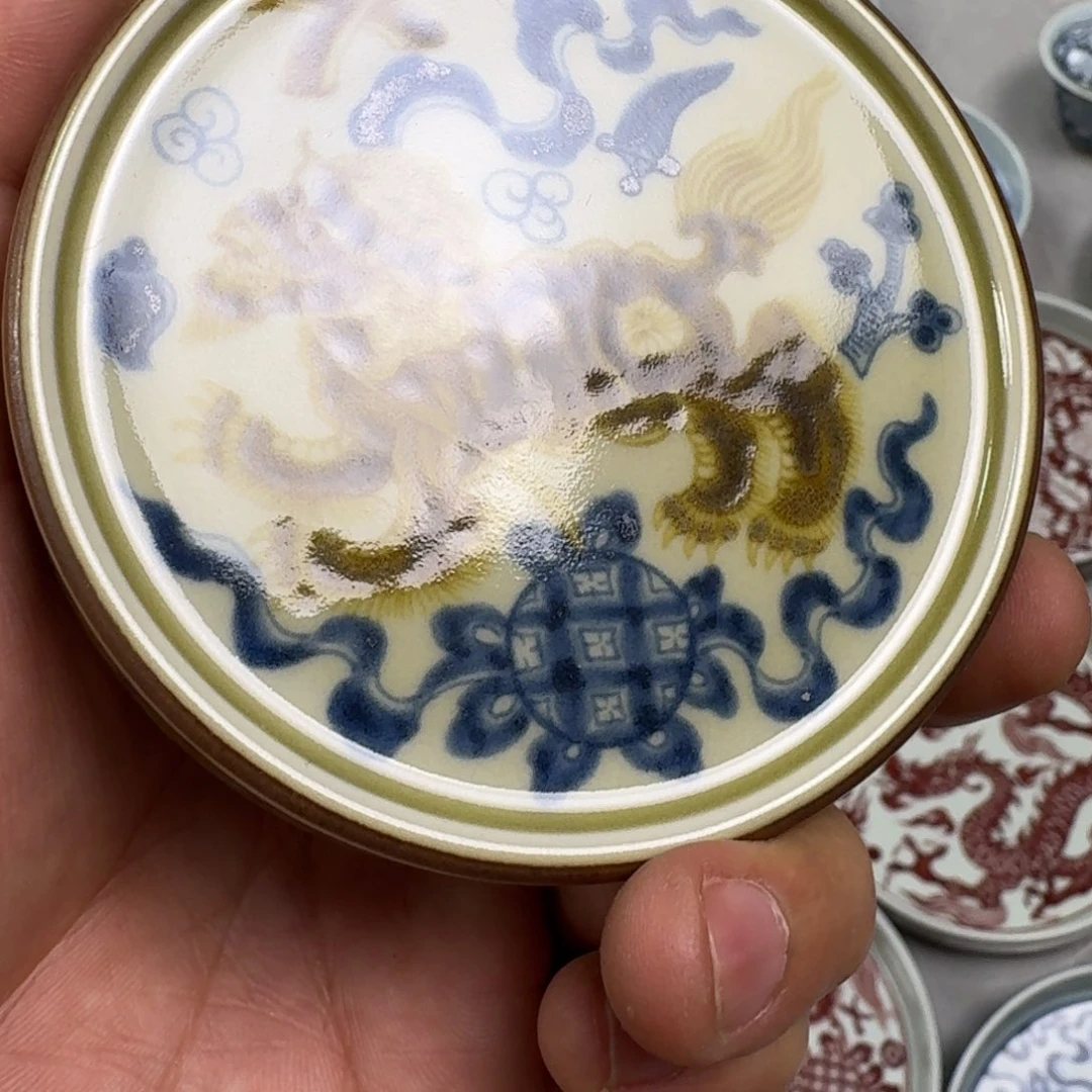 摆件福*釉里金狮子盖置