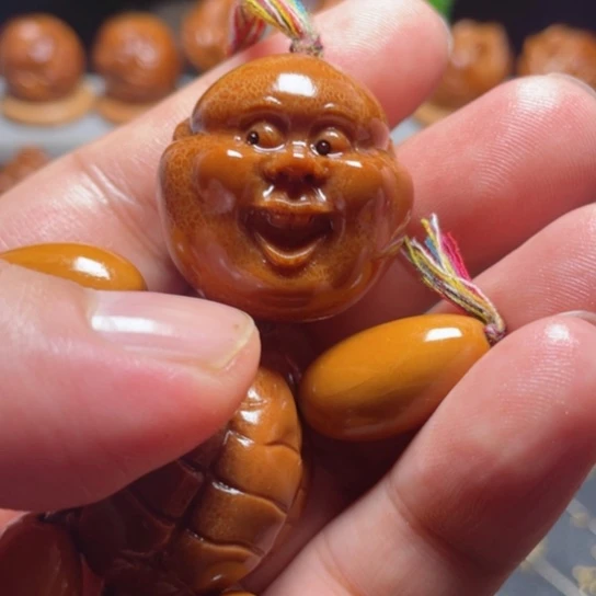 橄榄核手串/手链大***力龙脊富甲小人一条