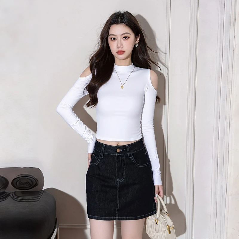 白色半高领露肩打底衫女秋冬新款螺纹棉时尚百搭修身短款长袖上衣