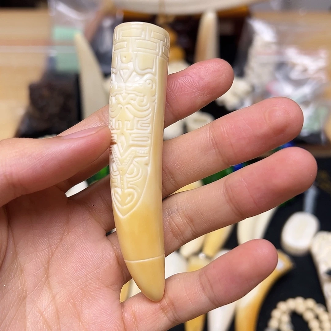 天然猛犸象牙雕刻品