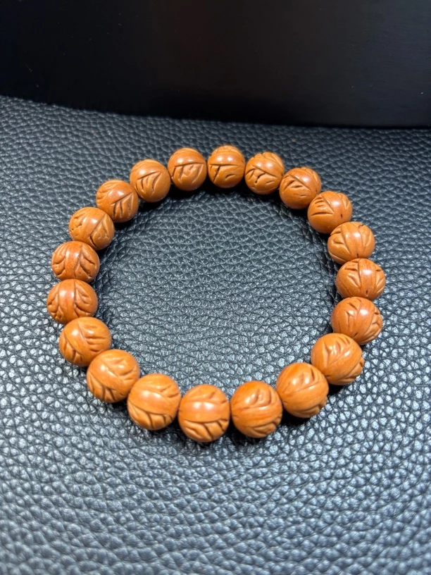 小钱文玩、陕西秦岭龙纹12.2精工凤尾苹果、原皮原色，走色快