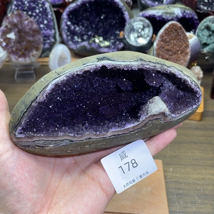 未镶嵌珠宝半成品水晶
