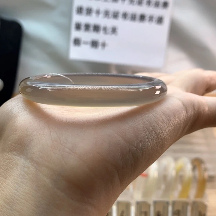玛瑙/玉髓手镯未镶嵌绝**球