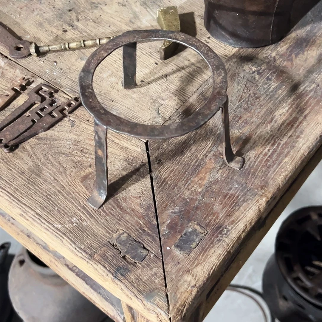 强***修铁匠心制作工艺精美