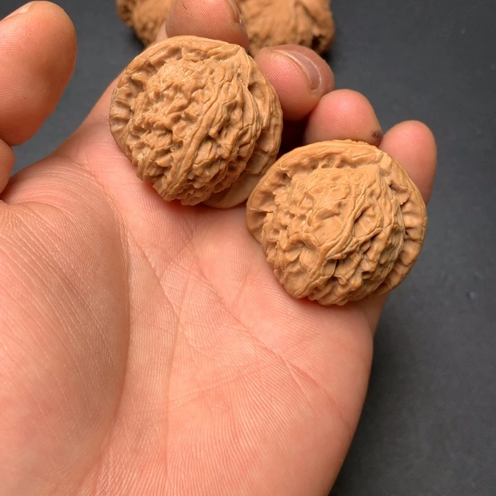 文玩核桃把件36白狮子19