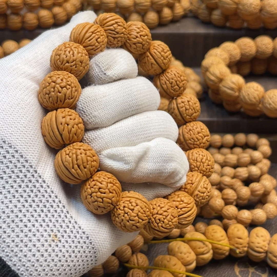 吊坠桃核江*野生蟠龙