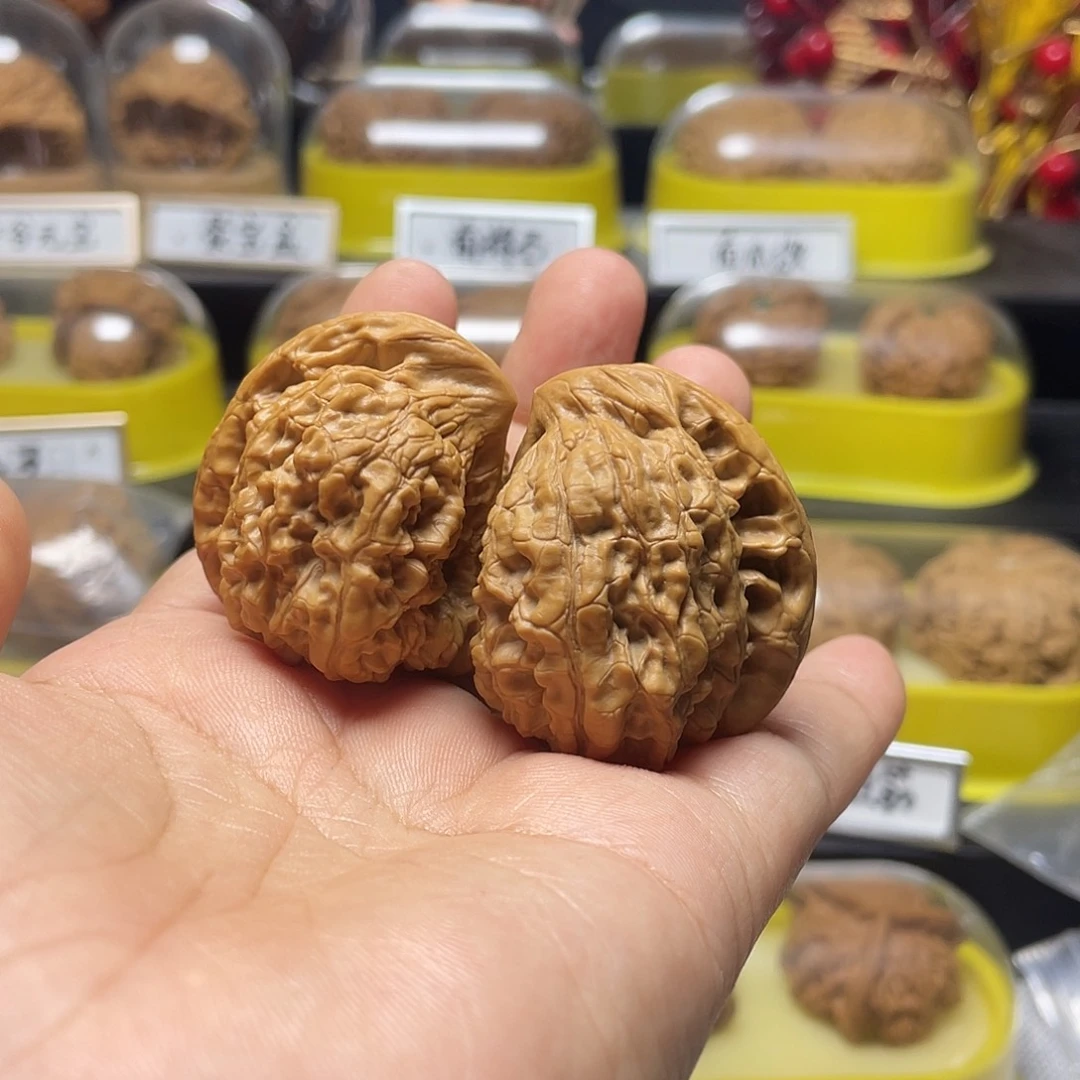 老***子文玩核桃把件座山雕