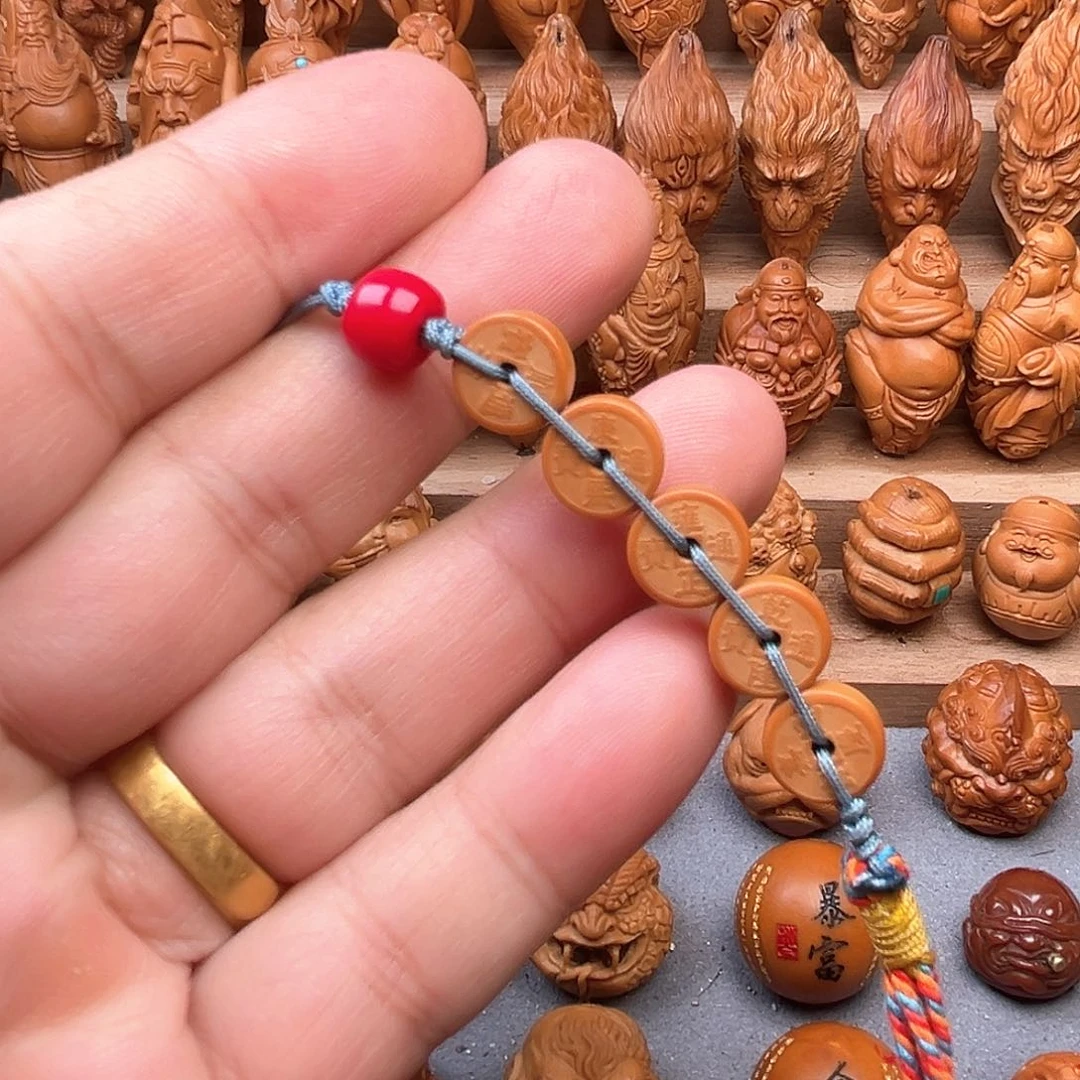 橄榄核吊坠10五帝钱