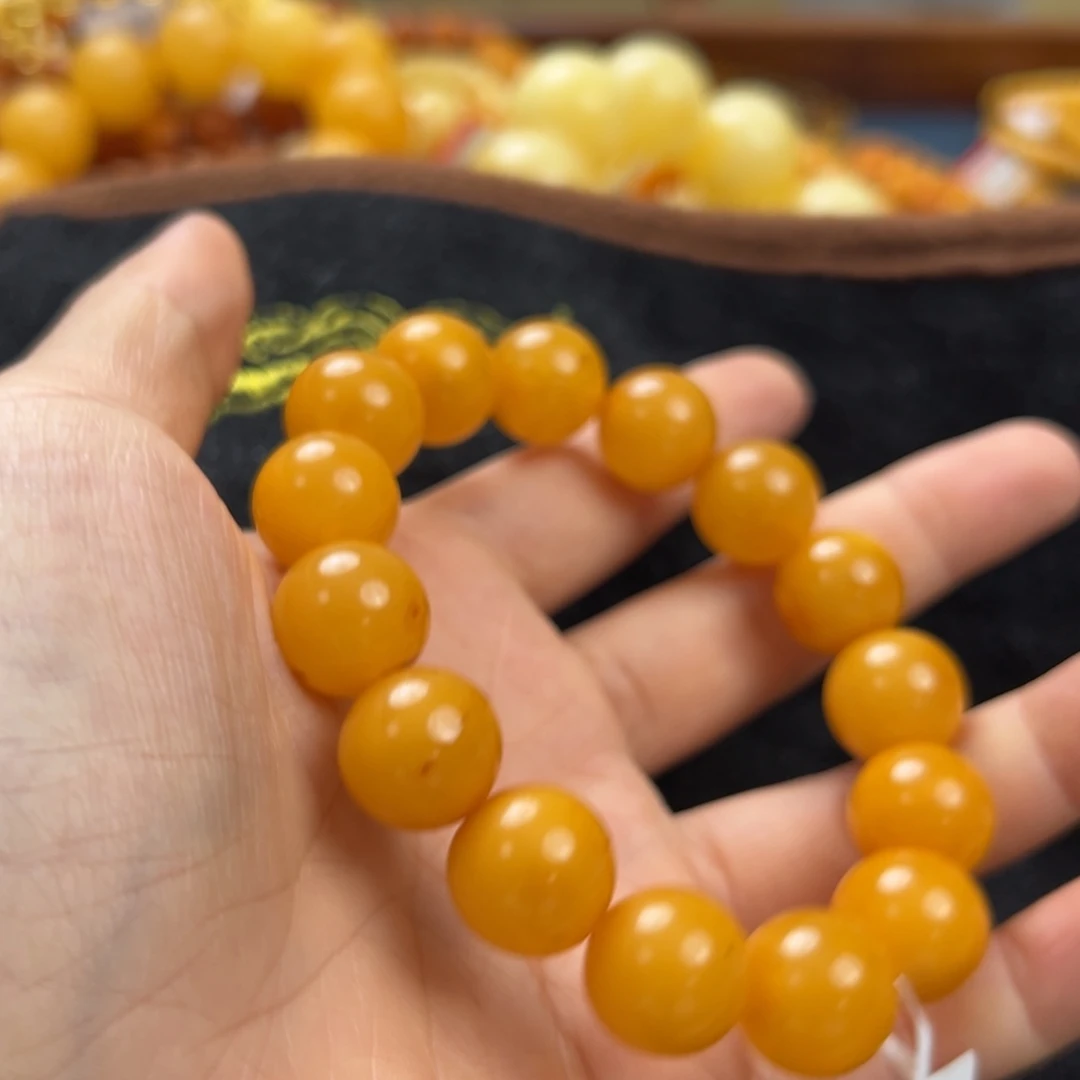 未镶嵌琥珀珠宝奇石