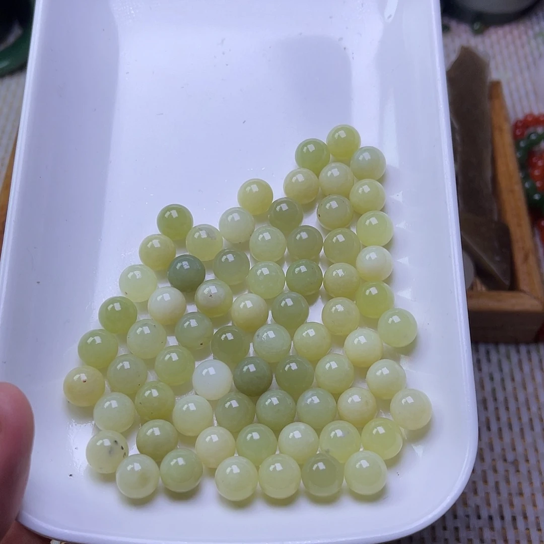 未镶嵌和田玉珠宝半成品黄口卡10无孔