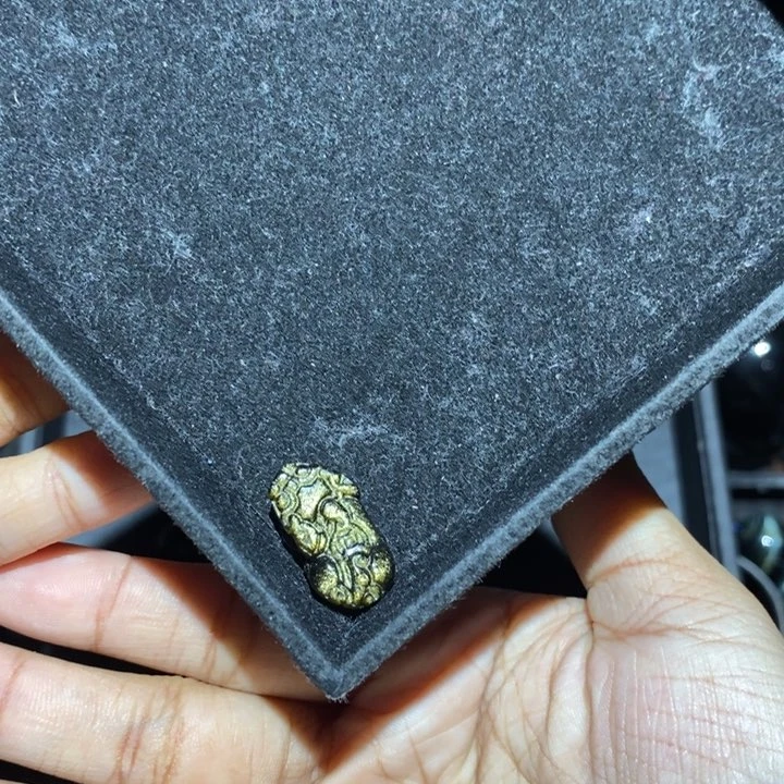 黑曜岩珠宝奇石未镶嵌l****3