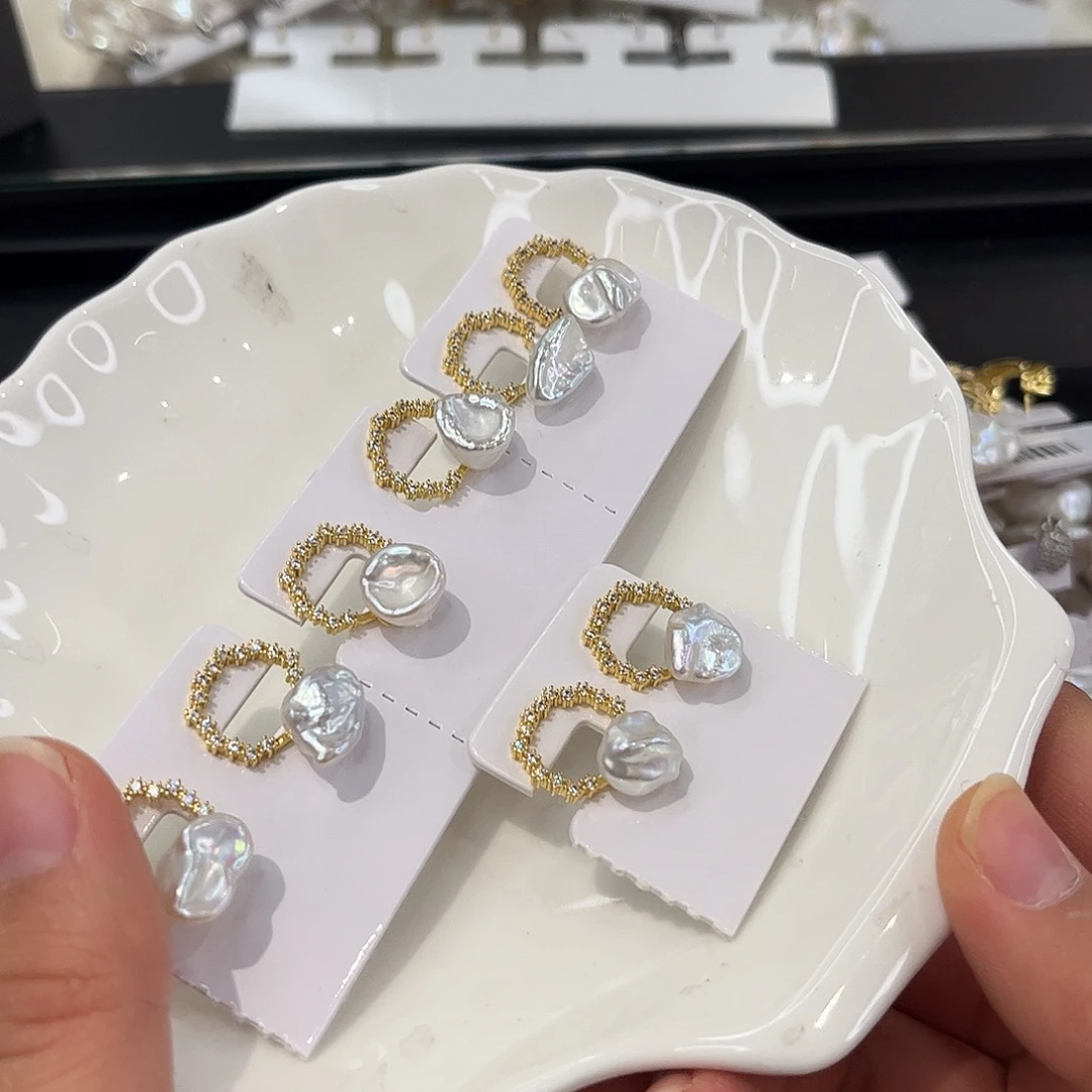 淡水珍珠耳饰合金