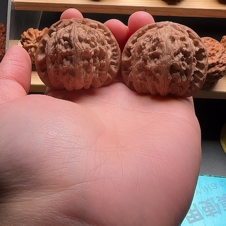 文玩核桃吊坠闷白43