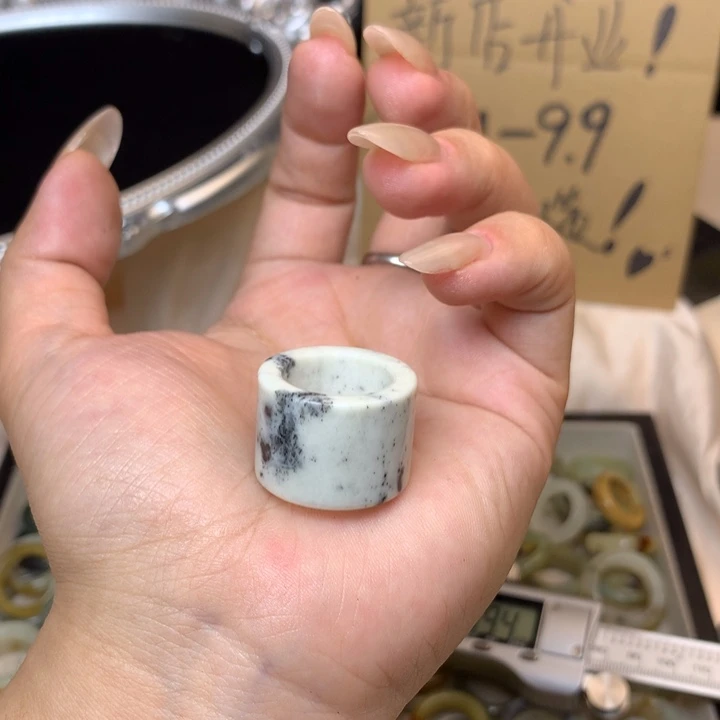 老***蘓合金蛇纹石玉戒指