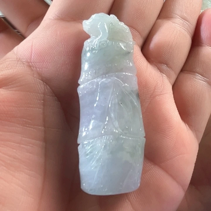 翡翠未镶嵌颈饰竹节