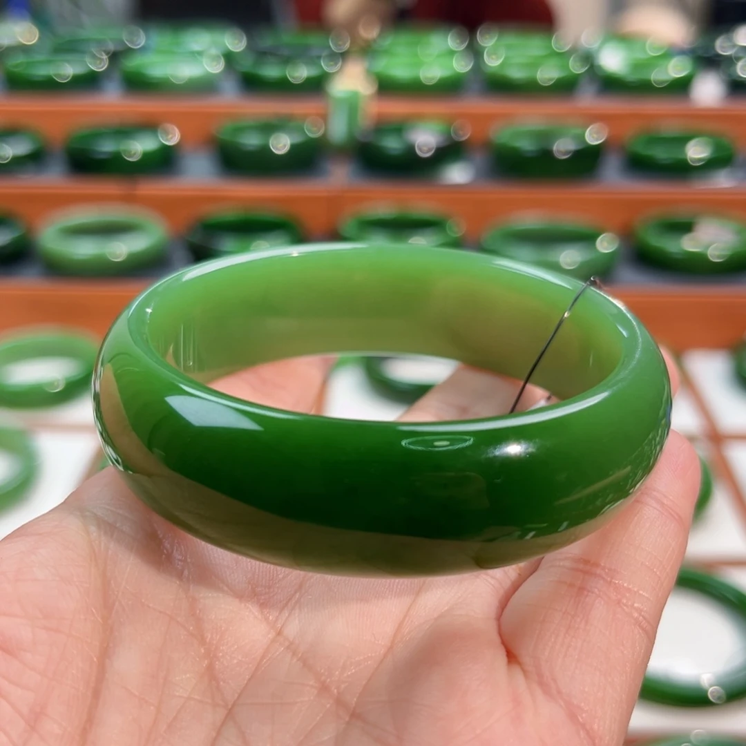 未镶嵌手镯和田玉（碧玉）