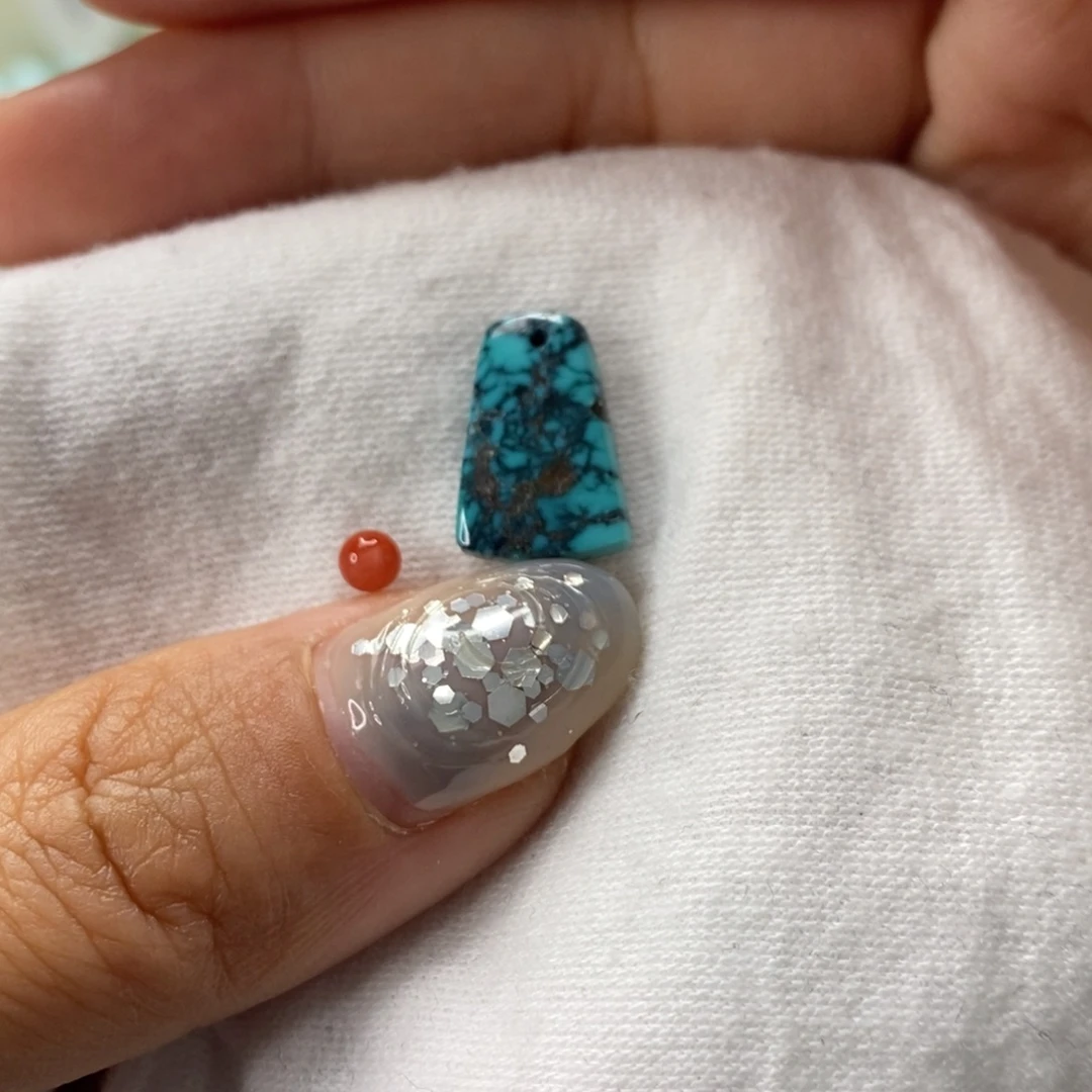 南红玛瑙未镶嵌珠宝奇石