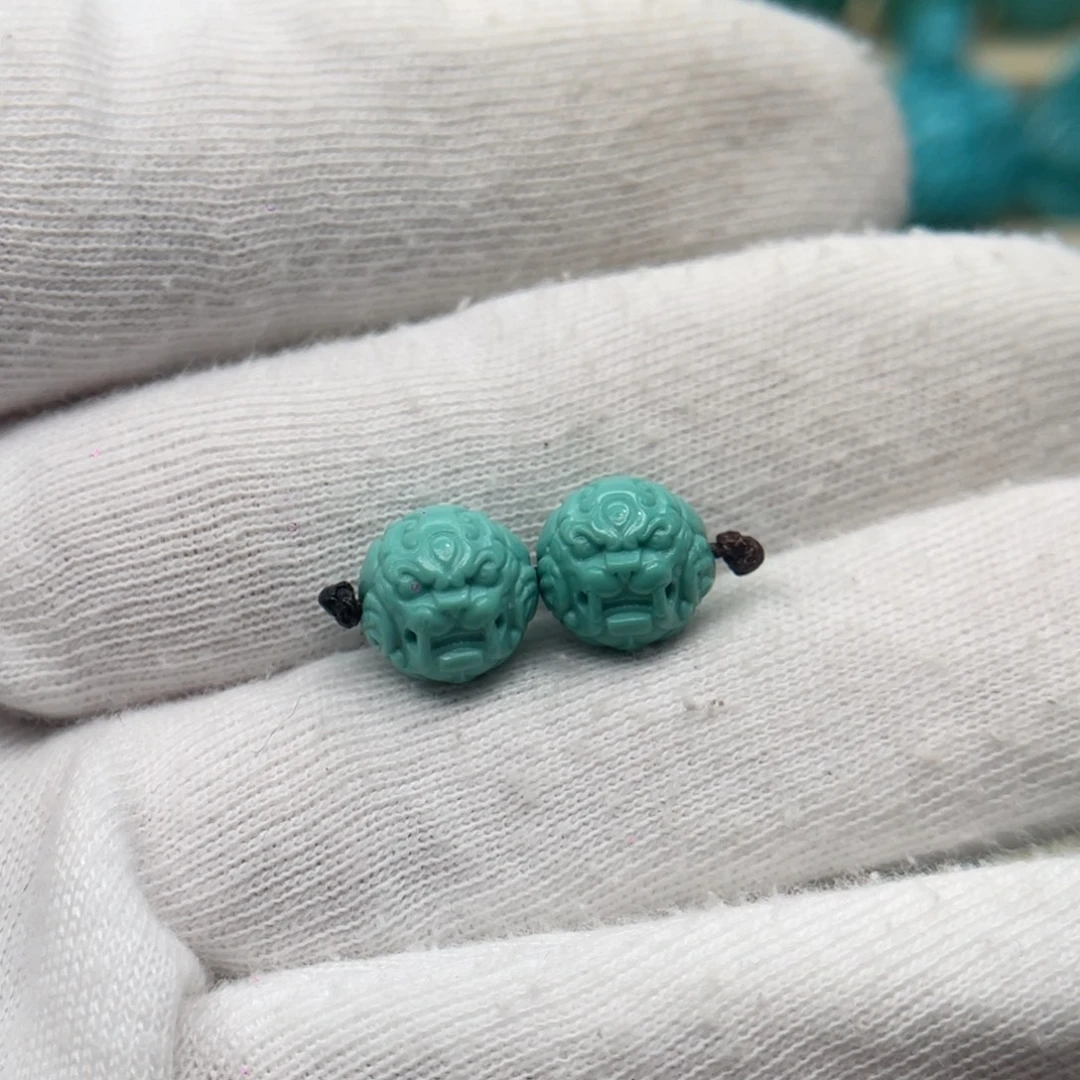 绿松石未镶嵌颈饰卡9.3