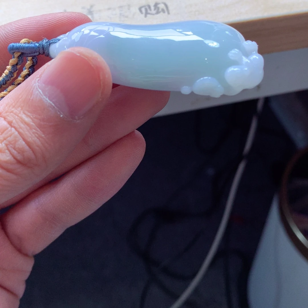 翡翠颈饰未镶嵌吊坠