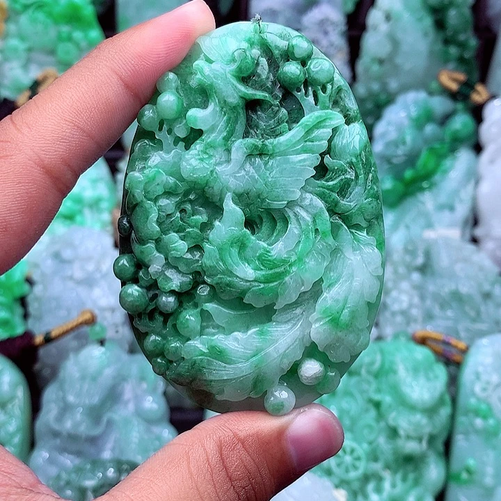 翡翠未镶嵌吊坠(不含链)火**丽