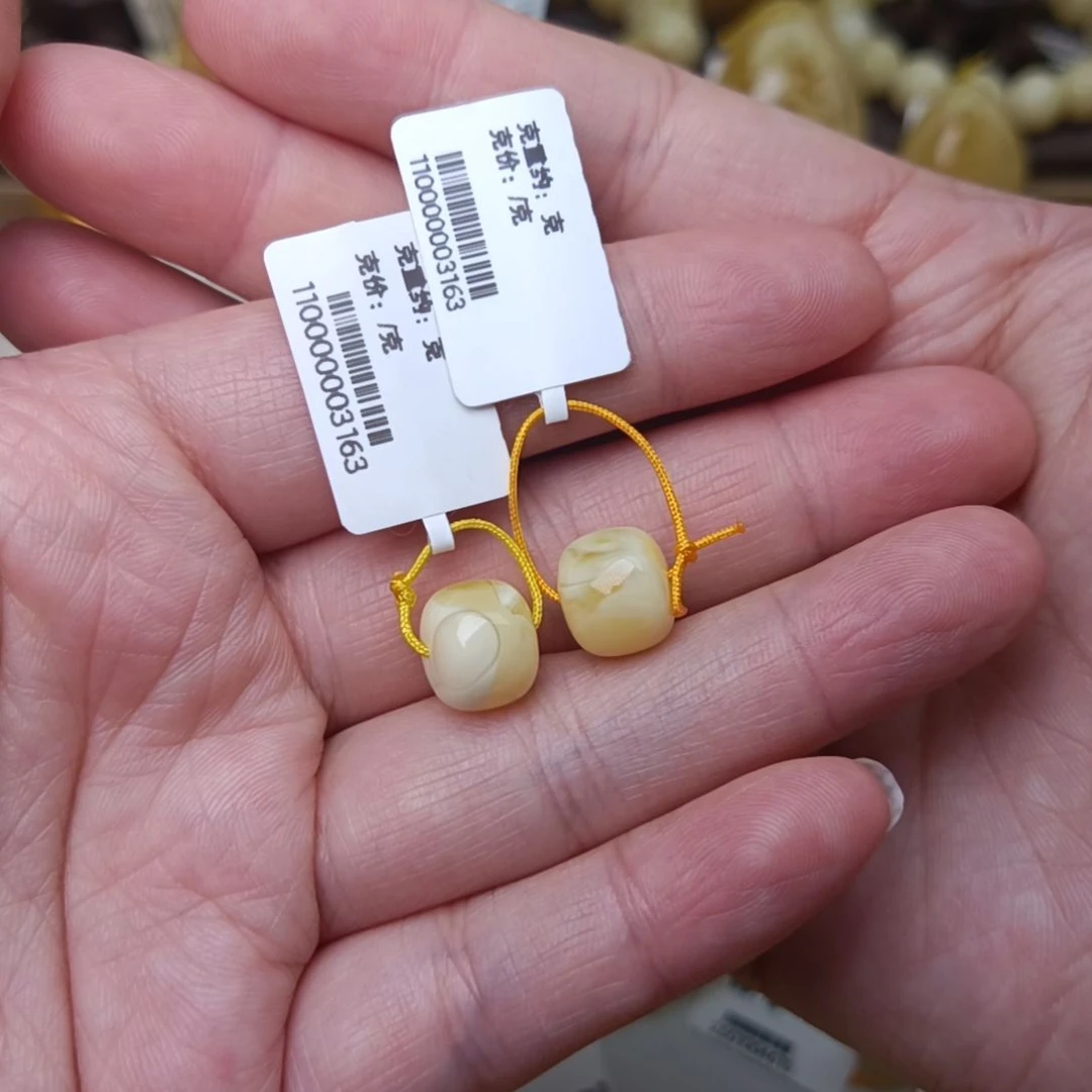 未镶嵌蜜蜡裸石小*子10老型白蜡对珠