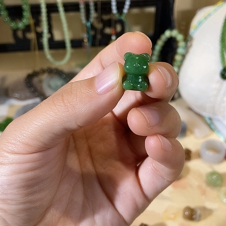 未镶嵌和田玉（糖玉）挂件这个