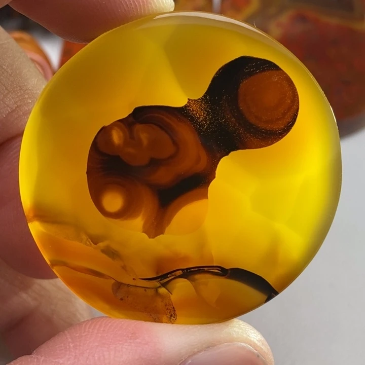 玛瑙/玉髓珠宝奇石未镶嵌虞*人