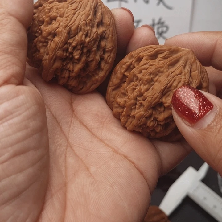 热****核桃虎头王45尺核桃