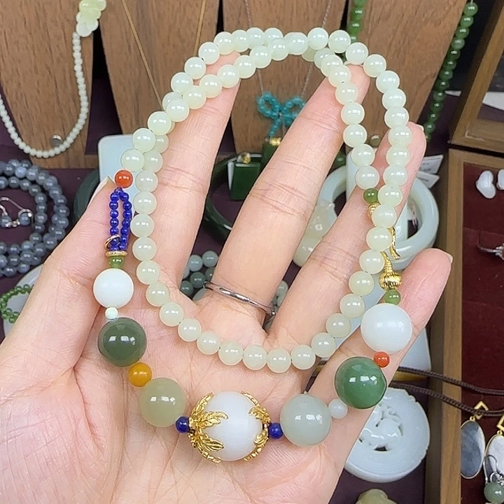 颈饰未镶嵌和田玉