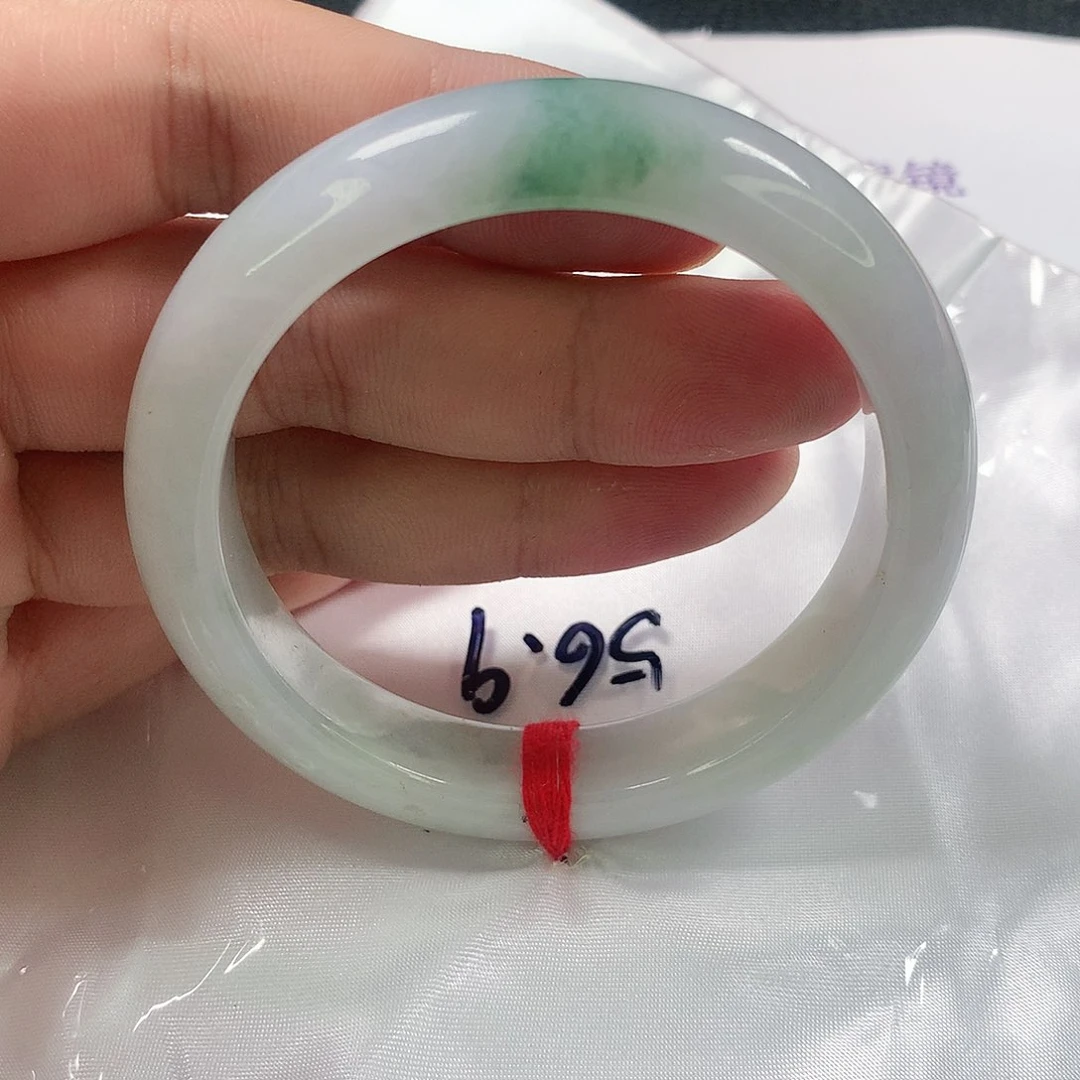翡翠手镯未镶嵌364号