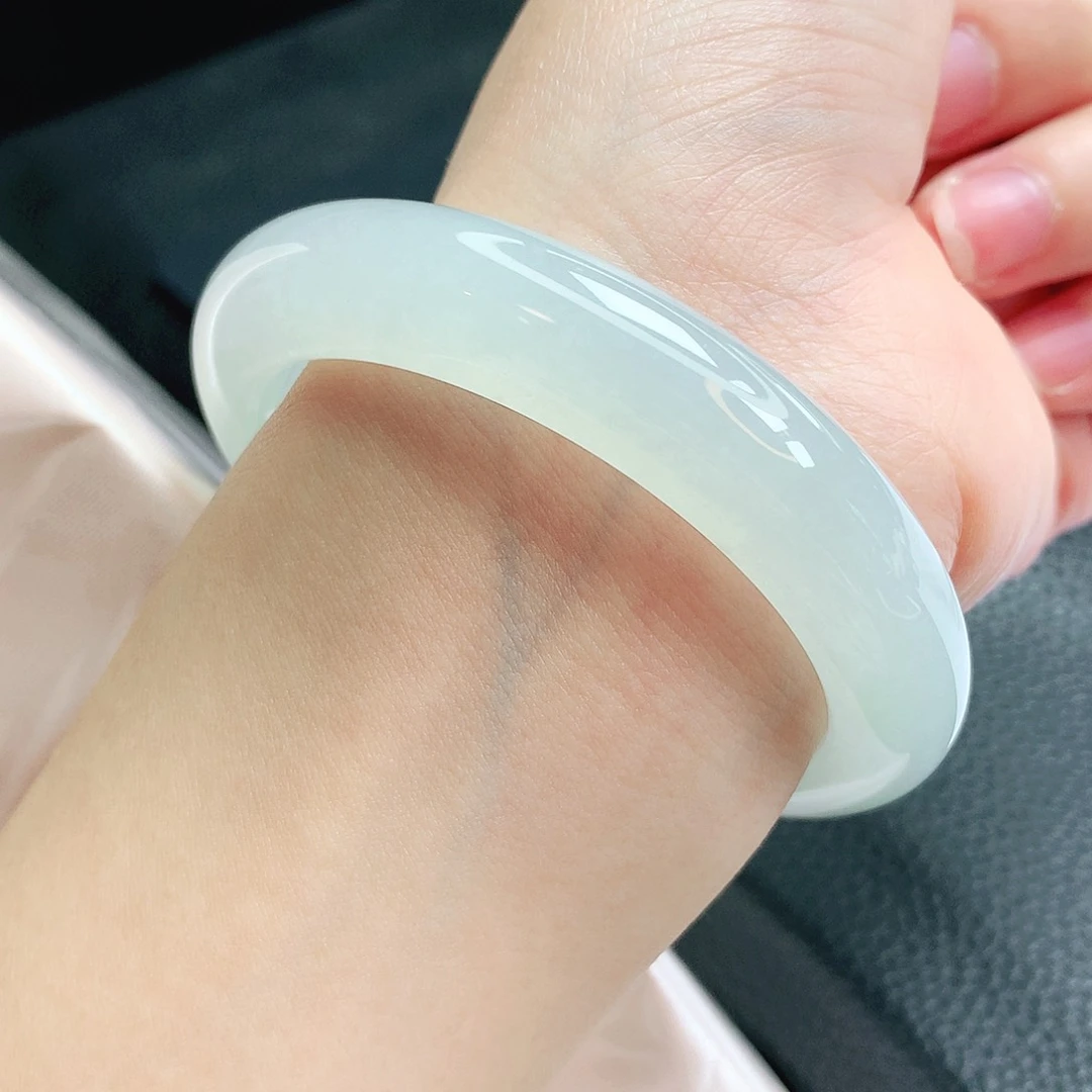 【闪购商品】翡翠手镯未镶嵌英*缅甸天然a货翡翠