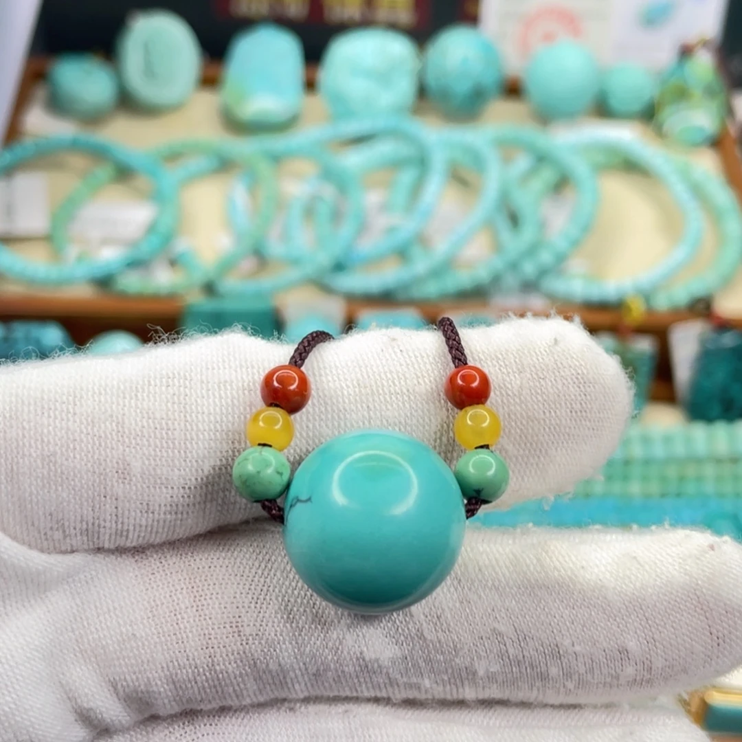 绿松石未镶嵌挂件