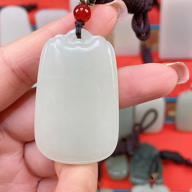 【闪购商品】颈饰未镶嵌和田玉
