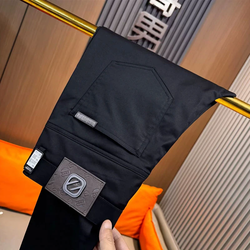 2025秋季新款百搭修身小脚裤轻奢高档商务休闲裤时尚纯色净版长裤