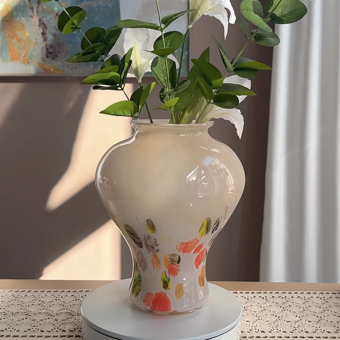 琉璃奶白色手工琉璃花瓶
