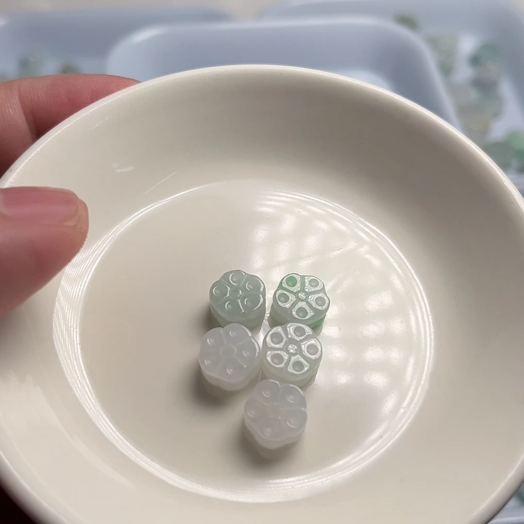 颈饰未镶嵌翡翠天然翡翠