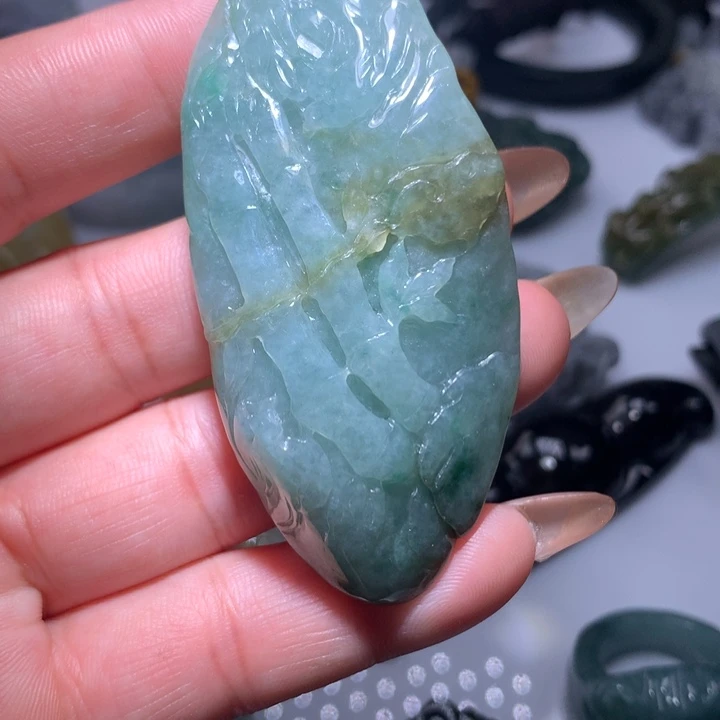 翡翠未镶嵌颈饰保真天然A货翡翠