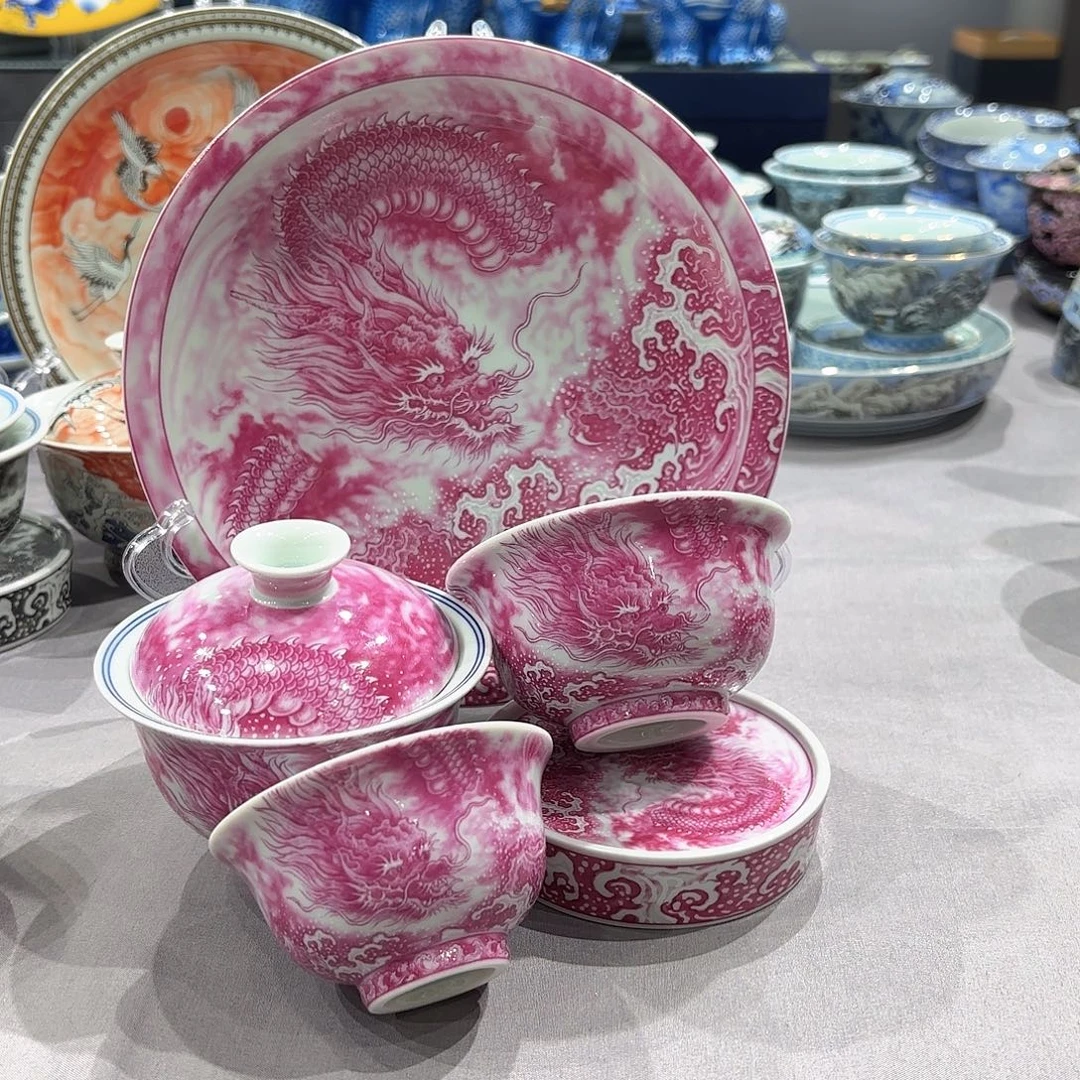 瓷片景德镇瓷器精品陈列