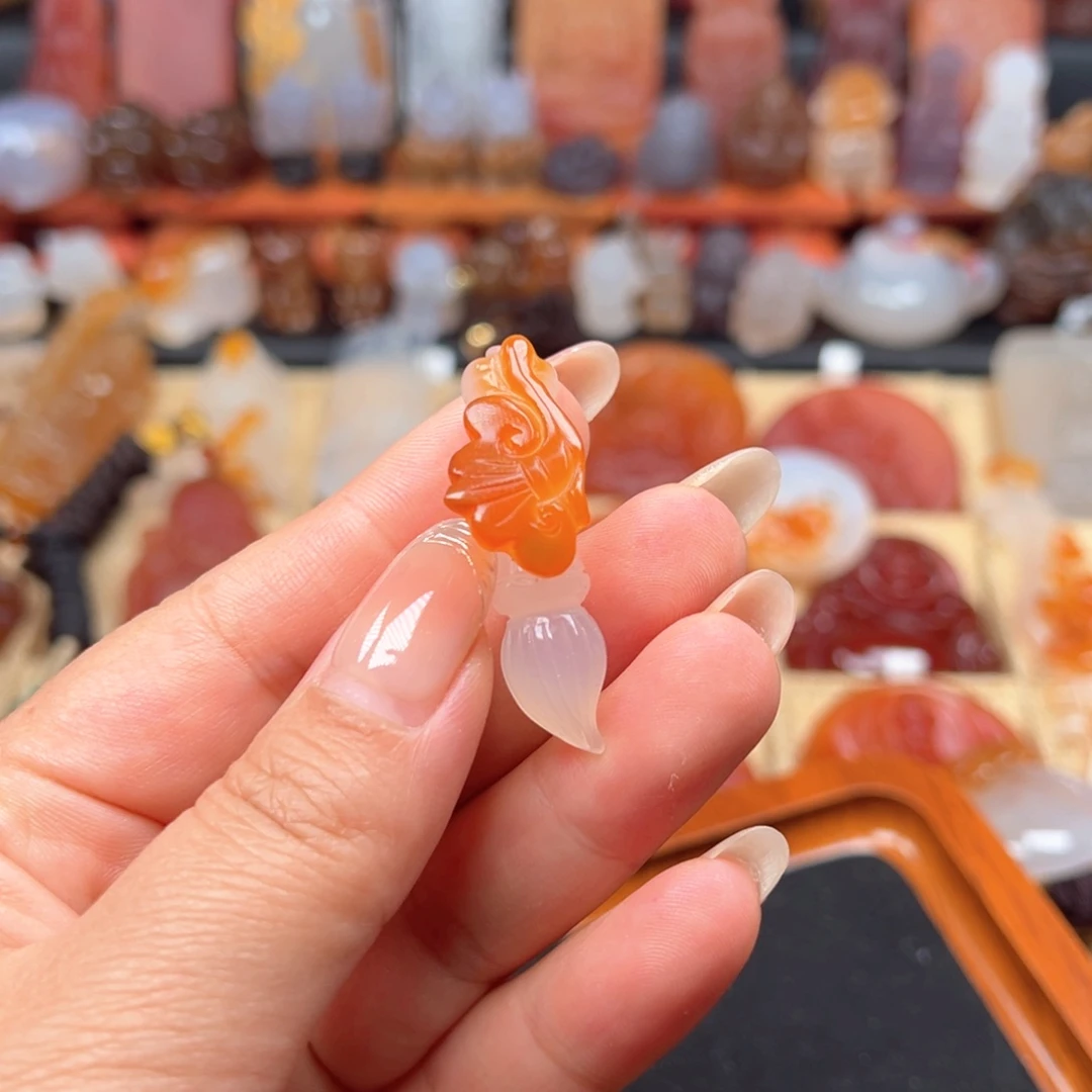 玛瑙/玉髓颈饰合金