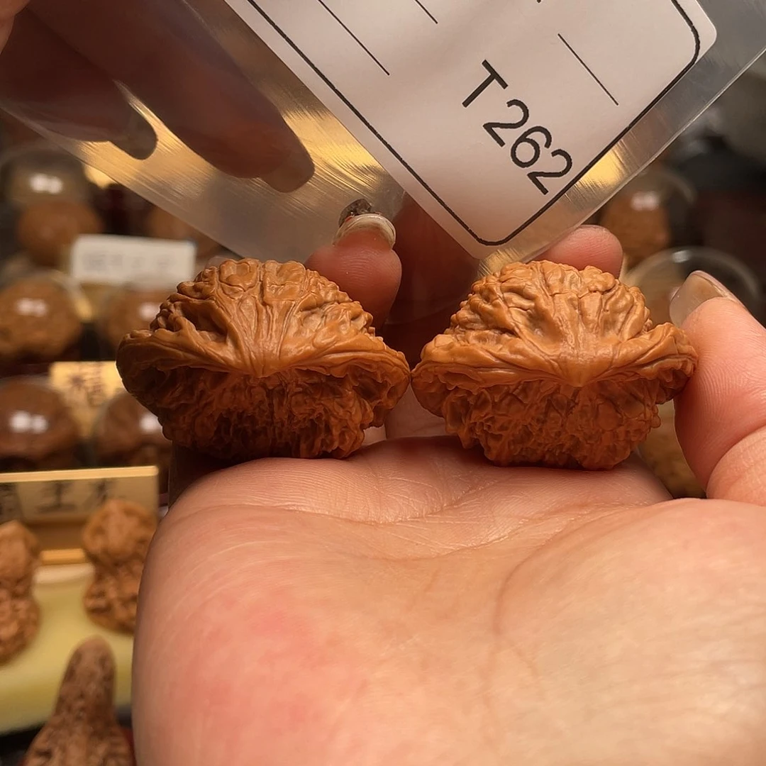 文玩核桃把件大*蛇王43。262