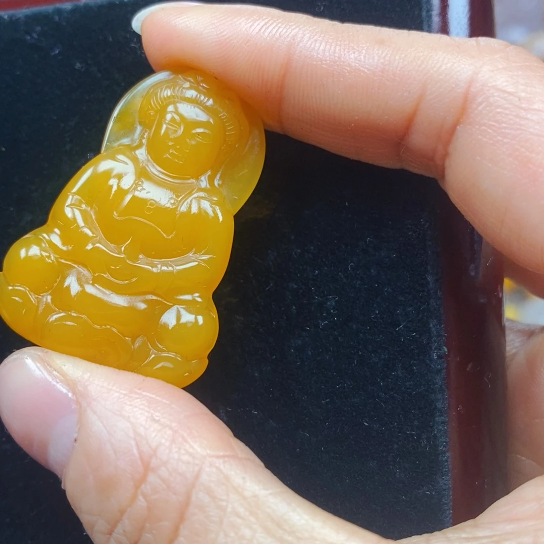 石英质玉（黄龙玉）未镶嵌颈饰