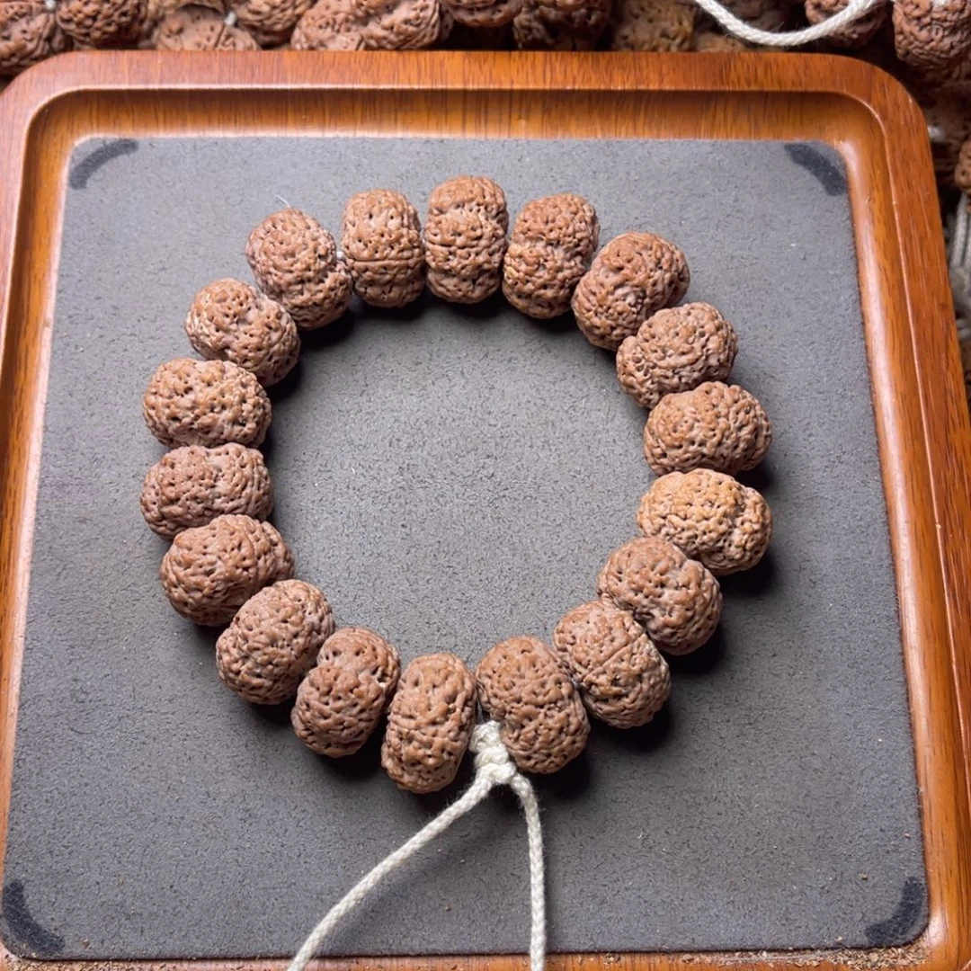 蚂****菩提籽类4号金刚菩提夹板菠萝蜜22