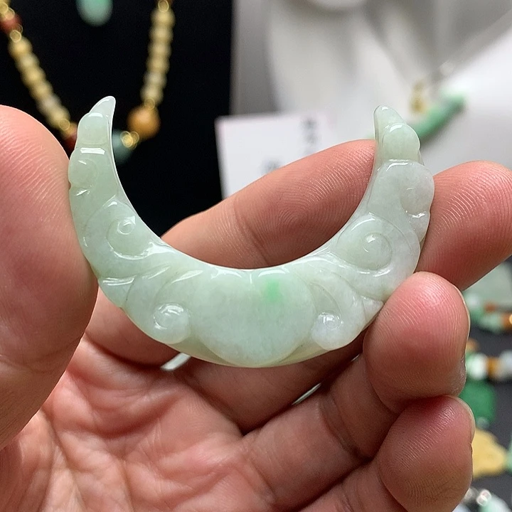 翡翠未镶嵌颈饰天然A货翡翠